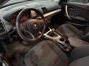 BMW 116 116i Advantage-Paket im Kundenauftrag zu verkaufen