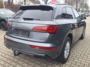 Audi Q5 40 TDI quattro S line Mild AHK 360° Np85t?