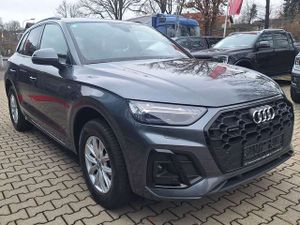 Audi Q5 40 TDI quattro S line Mild AHK 360° Np85t?