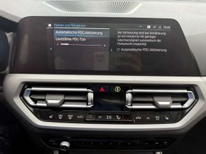 BMW 320 e Aut.   virtual cockpit   PANO   AHK   LED