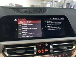 BMW 330 e AHK*Laser*LivecP*HUD*DAB*DAB*Alarm*ACC