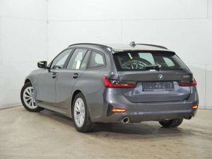 BMW 330 e AHK*Laser*LivecP*HUD*DAB*DAB*Alarm*ACC