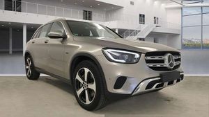 Mercedes-Benz GLC 300 e 19*Luftede*Pano*Distro*Mubeam*360°*DAB