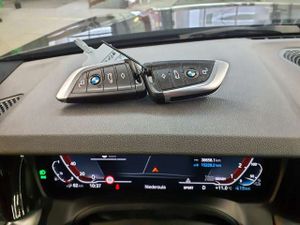 BMW 330 e Sport Line AHK*LED*HiFi*Kamera*DAB*SpeedLi