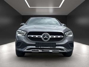 Mercedes-Benz GLA 220