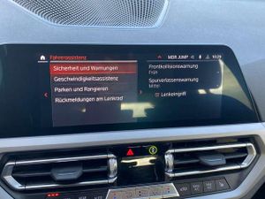 BMW 320 d xDrive LiveCockpit*LED*Navi*LM*Park*Alarm