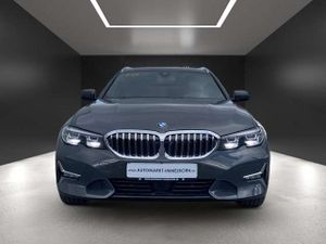 BMW 320 d xD LuxuryLine Pano*19*Sthzg*Dispkey*Kamera