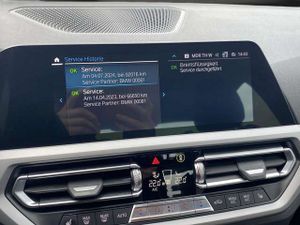 BMW 330 e Sdach*LED*Leder*LiveCP*Kamera*18*Sport