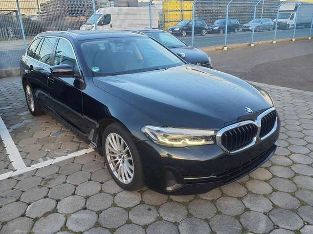 BMW 530 d Hybrid Pano*LiveCP*Kamera*VolLeder*LED*DAB