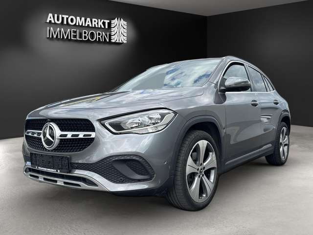 Mercedes-Benz GLA 220