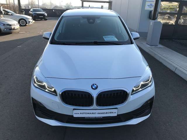 BMW 218