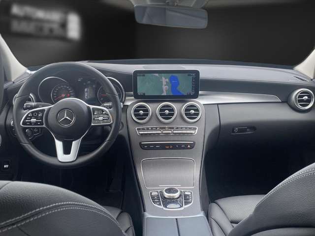 Mercedes-Benz C220