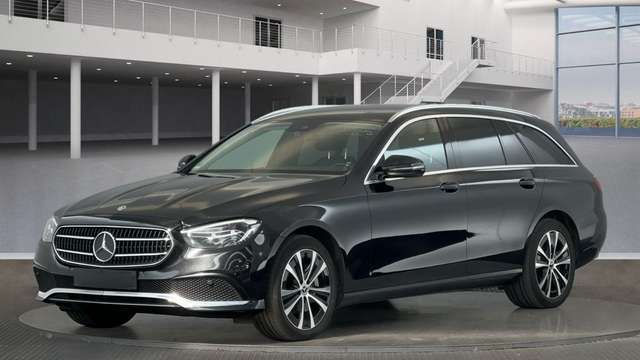 Mercedes-Benz E300 de Avantgarde AHK*Kamera*Led*Leder*Navi*18
