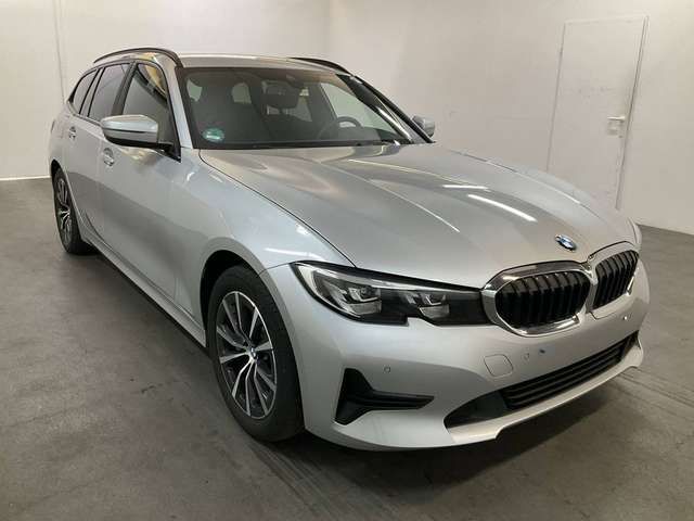 BMW 330