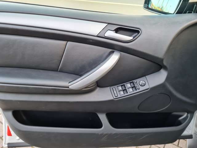 BMW X5 4.8is SAMMLERSTÜCK WENIG KILOMETER TOP
