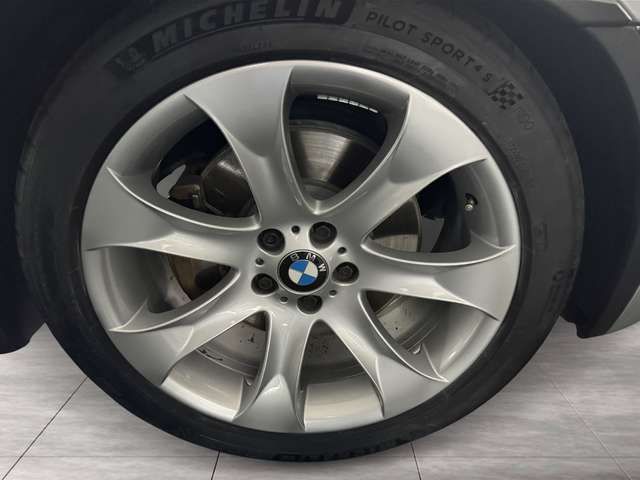 BMW X5 4.8is SAMMLERSTÜCK WENIG KILOMETER TOP