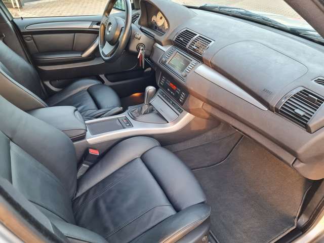 BMW X5 4.8is SAMMLERSTÜCK WENIG KILOMETER TOP