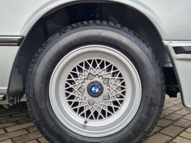 BMW 535 i Motorsport E12 perfekte Vollrestaurierung