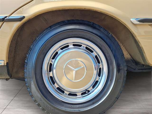 Mercedes-Benz S280 280 S 1. FAMILIEN-HAND ORIGINAL KILOMETER