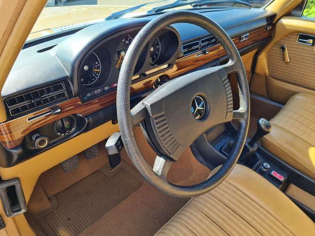 Mercedes-Benz S280 280 S 1. FAMILIEN-HAND ORIGINAL KILOMETER