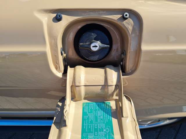 Mercedes-Benz S280 280 S 1. FAMILIEN-HAND ORIGINAL KILOMETER