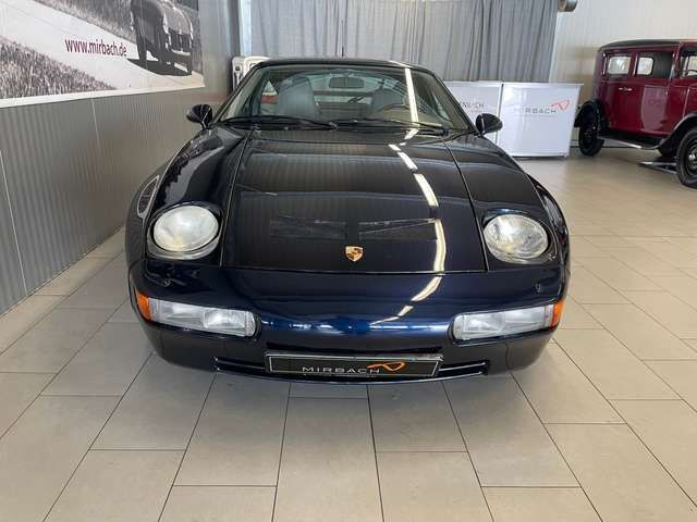 Porsche 928 GTS