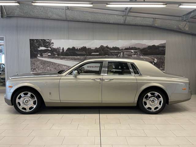 Rolls-Royce Phantom 640w