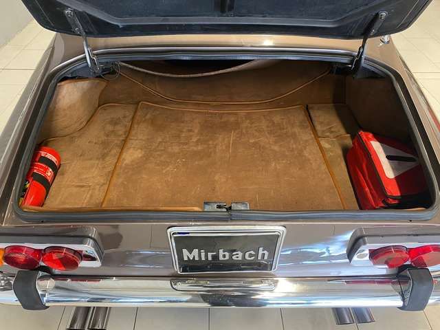 Ferrari 365 GT 2+2 - Pozzi Auslieferung