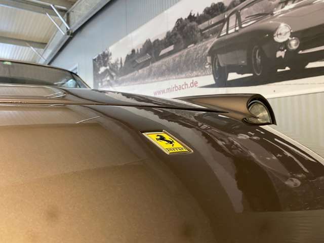 Ferrari 365 GT 2+2 - Pozzi Auslieferung