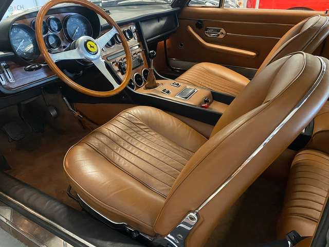 Ferrari 365 GT 2+2 - Pozzi Auslieferung