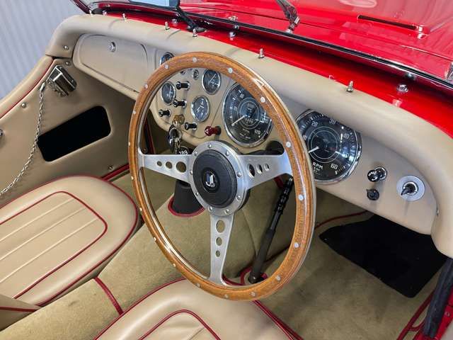Triumph TR2 Roadster - RHD