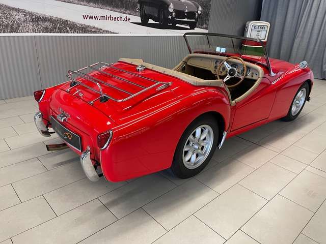 Triumph TR2 Roadster - RHD