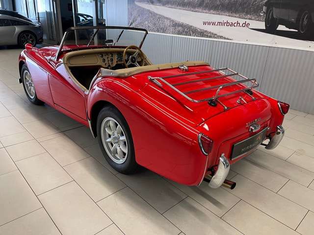 Triumph TR2 Roadster - RHD