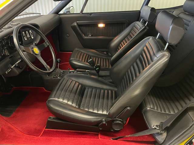 Ferrari 308 GT4 Dino 2+2 - Becker Auslieferung