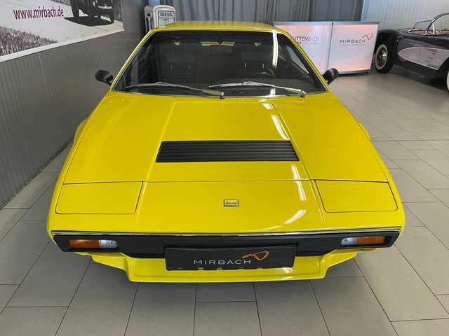 Ferrari 308 GT4 Dino 2+2 - Becker Auslieferung