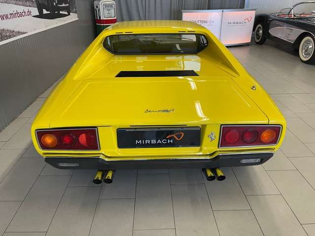 Ferrari 308 GT4 Dino 2+2 - Becker Auslieferung