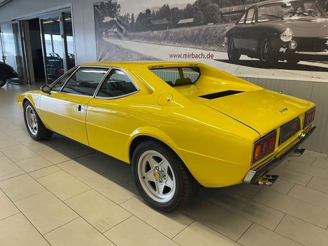 Ferrari 308 GT4 Dino 2+2 - Becker Auslieferung