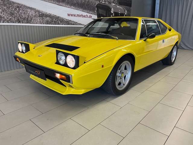 Ferrari 308 GT4 Dino 2+2 - Becker Auslieferung