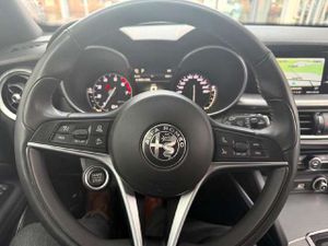 Alfa Romeo Stelvio Super Q4