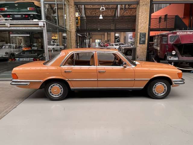 Mercedes-Benz 280 SE W116