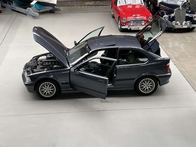 BMW 323 TI Exclusive