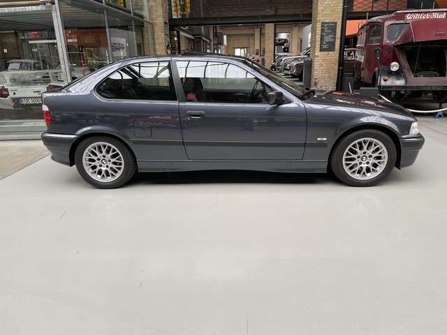 BMW 323 TI Exclusive