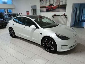 Tesla Model 3 Langstreckenbatt. Allradantrieb Dual  Performance