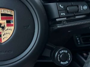 Porsche 992 911 Targa 4 GTS BOSE Surround View SHZ LED