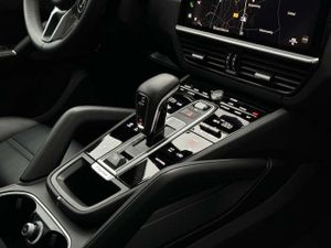 Porsche Cayenne E-Hybrid Platinum Edition Surround View