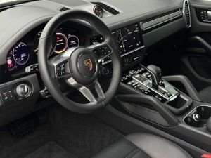 Porsche Cayenne E-Hybrid Platinum Edition Surround View