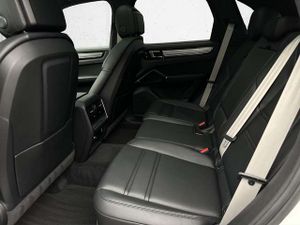 Porsche Cayenne E-Hybrid Platinum Edition Surround View