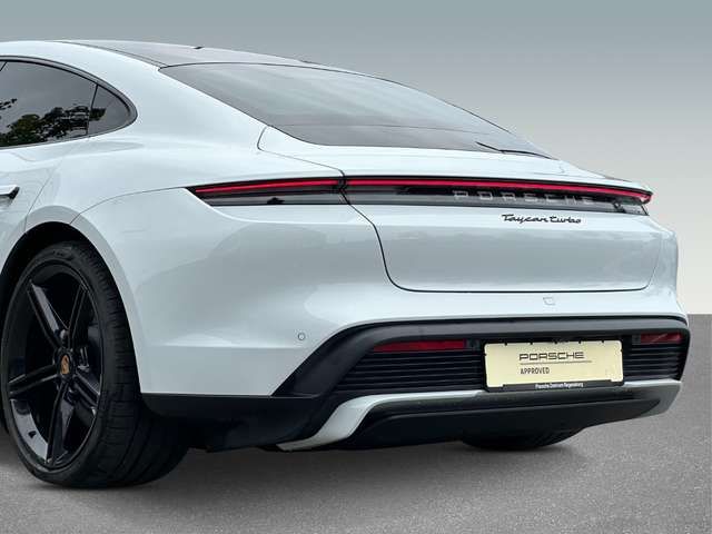 Porsche Taycan Turbo Lenkradheizung DAB Rückfahrkamera