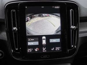 Volvo XC40 R Design 2WD B4 EU6d Navi digitales Cockpit Memory