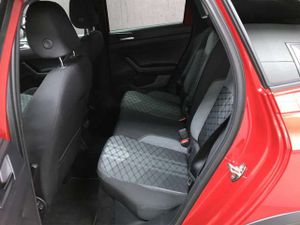 VW Taigo R-Line 1.0 TSI DSG*5J. Garantie*MATRIX*